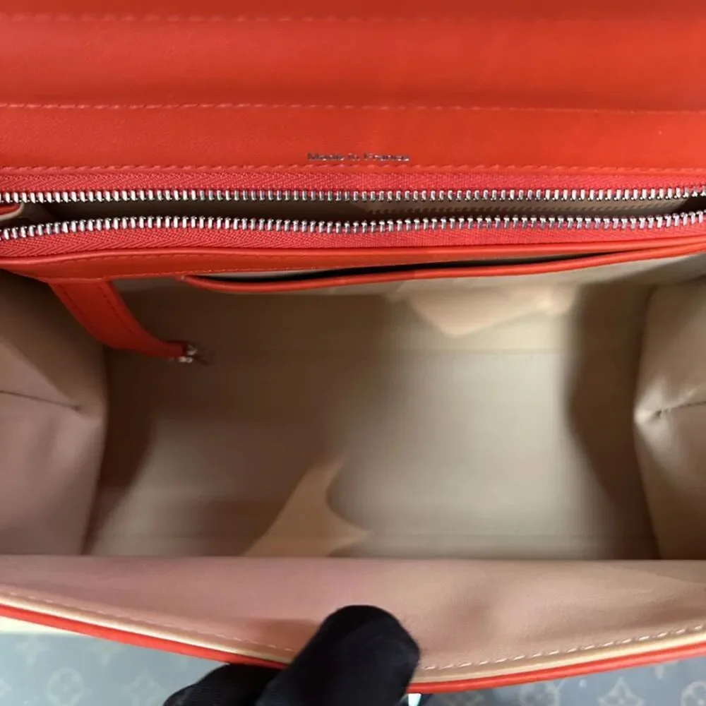 Louis Vuitton Women Pre-Loved Bag Very Good Condition